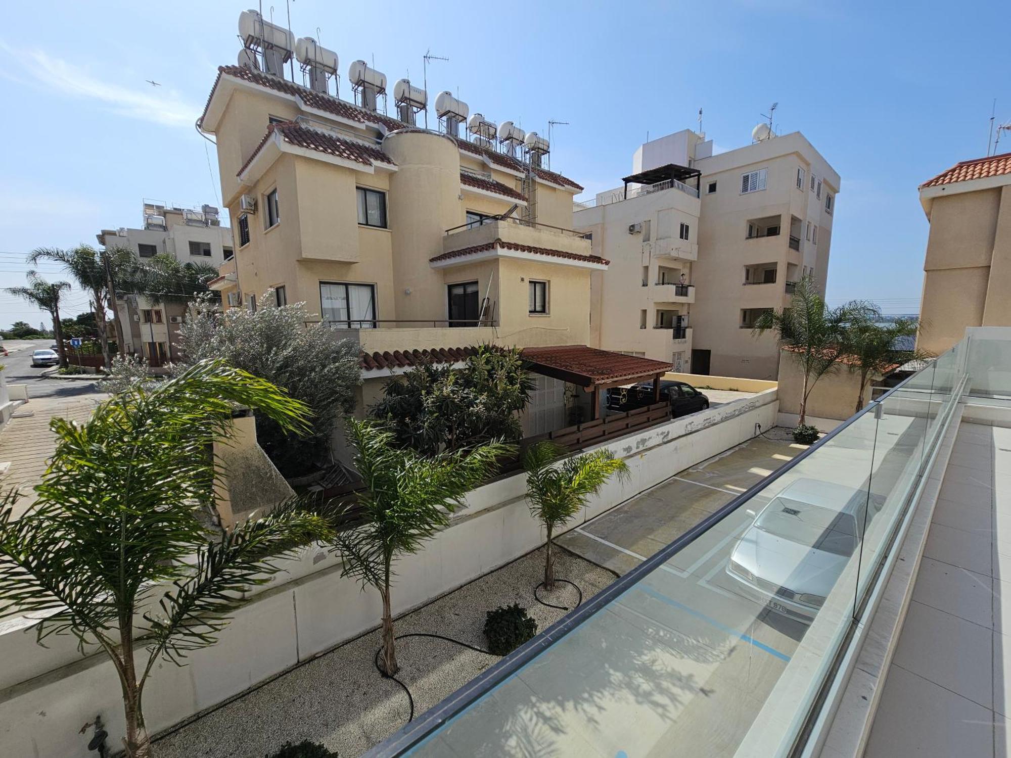 Majestic Sunset Salt Lake Views 300M From Beach Larnaca Ngoại thất bức ảnh