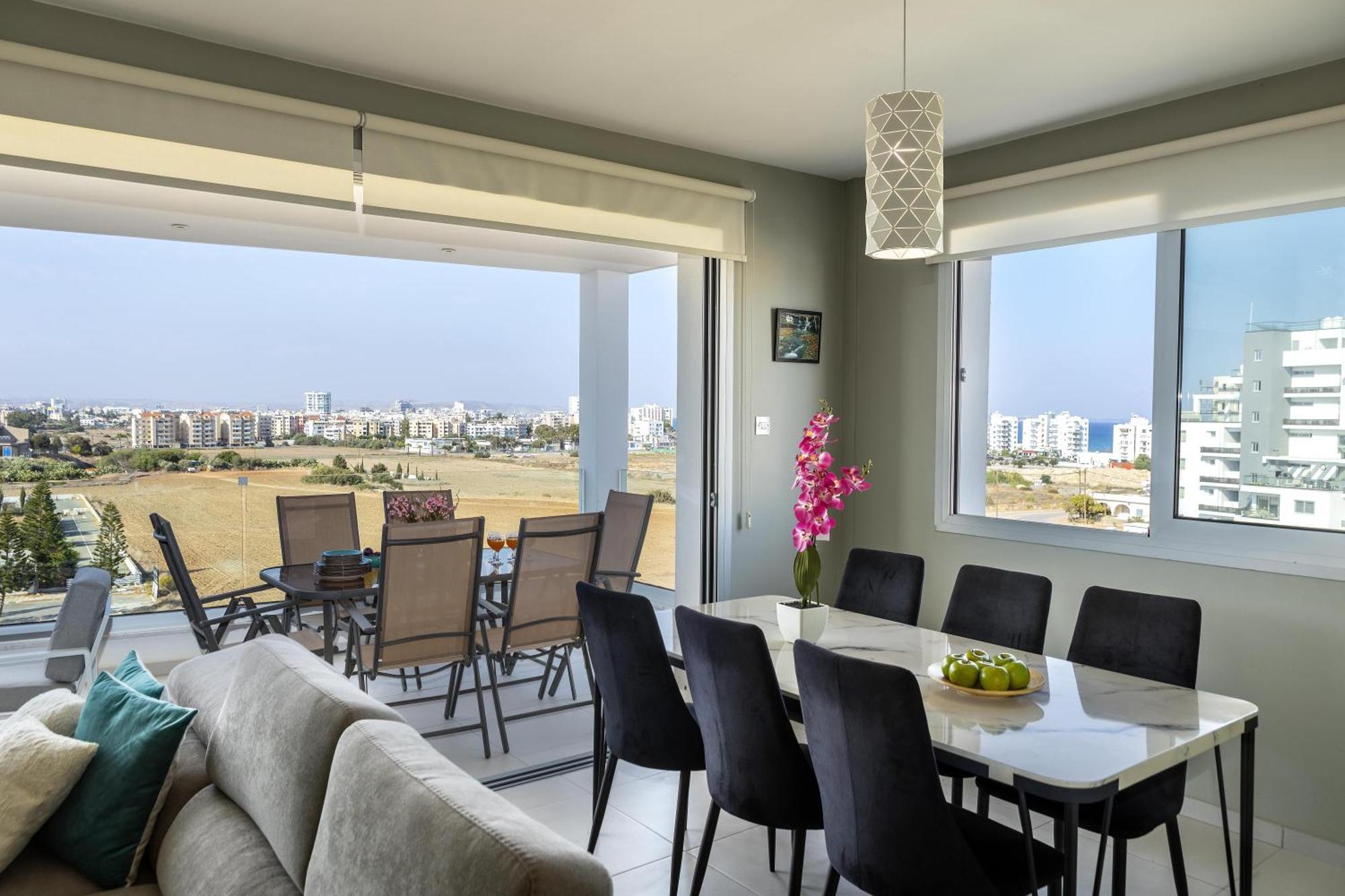Majestic Sunset Salt Lake Views 300M From Beach Larnaca Ngoại thất bức ảnh