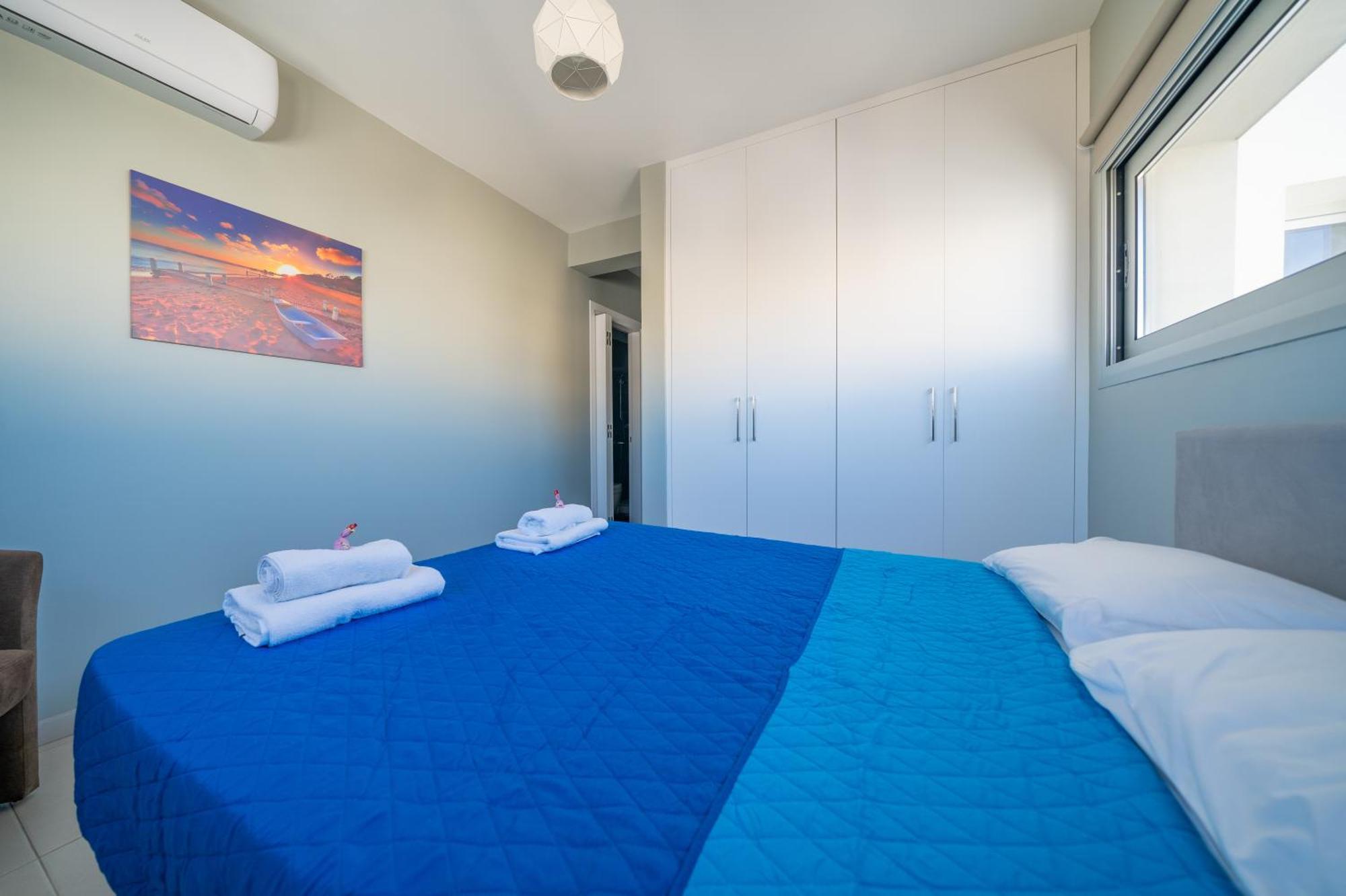 Majestic Sunset Salt Lake Views 300M From Beach Larnaca Ngoại thất bức ảnh