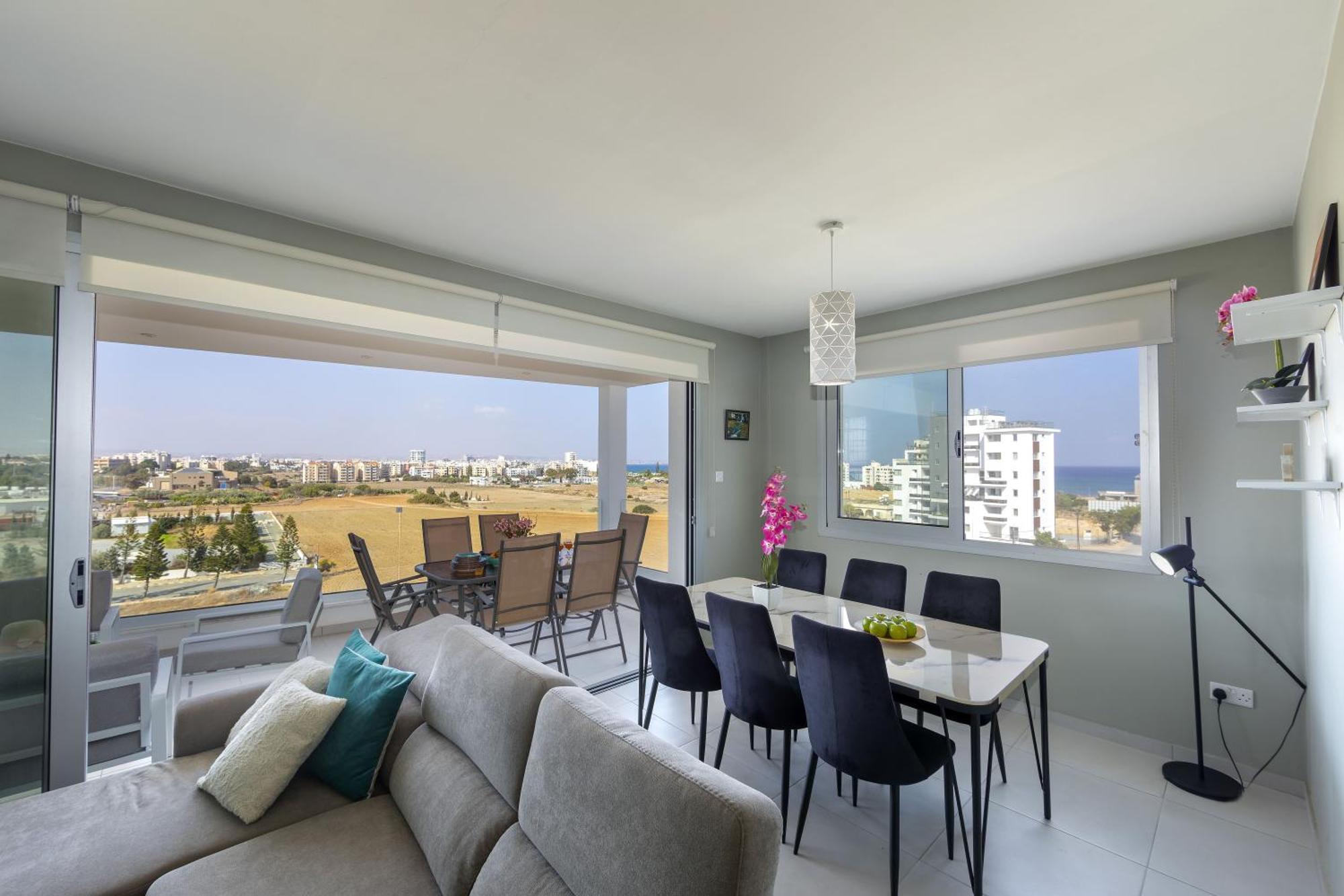 Majestic Sunset Salt Lake Views 300M From Beach Larnaca Ngoại thất bức ảnh