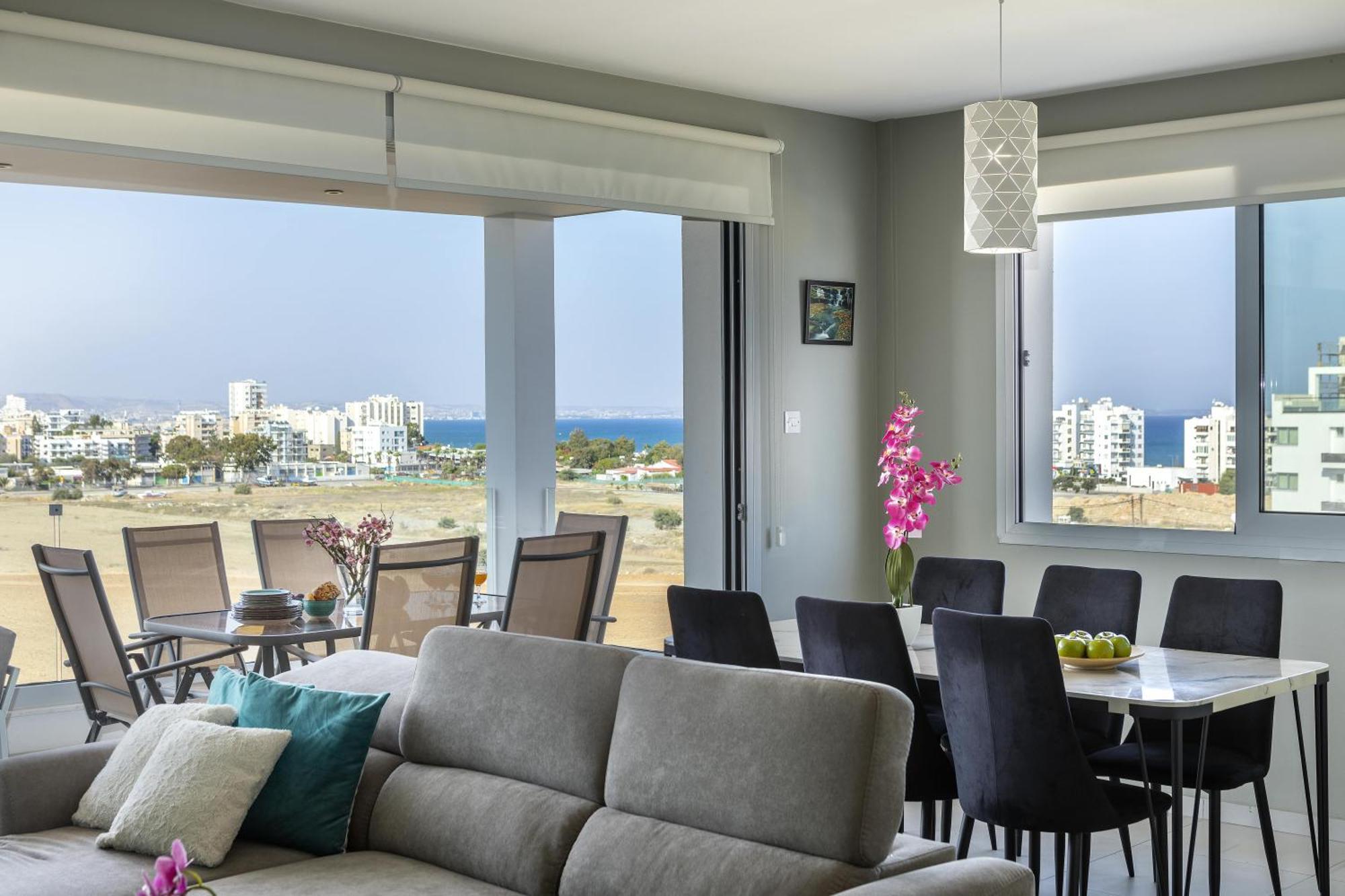 Majestic Sunset Salt Lake Views 300M From Beach Larnaca Ngoại thất bức ảnh